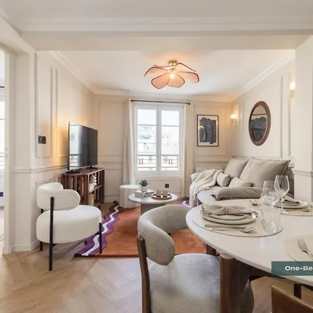 Poeticstay -